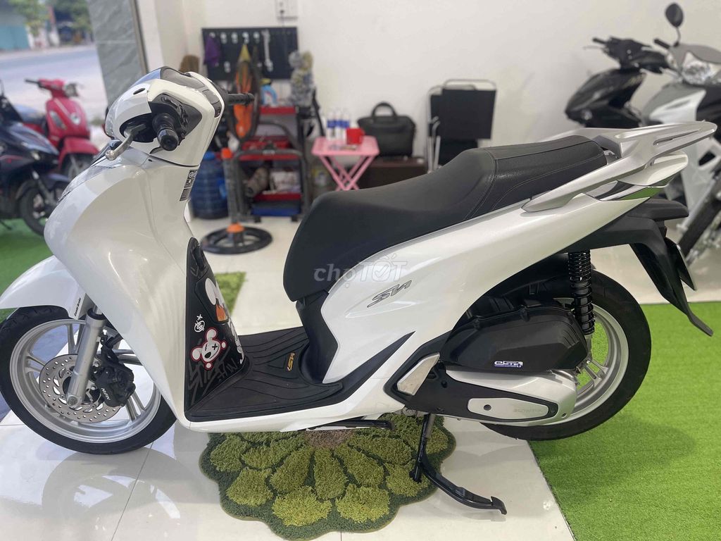 SH 150i ABS LƯỚT 99% - HỖ TRỢ TRẢ GÓP CHỈ CCCD !. Mua bán Xe máy tại Thành phố Phan Rang-Tháp Chàm Ninh Thuận được đăng bởi Thụy Nguyễn hình 4