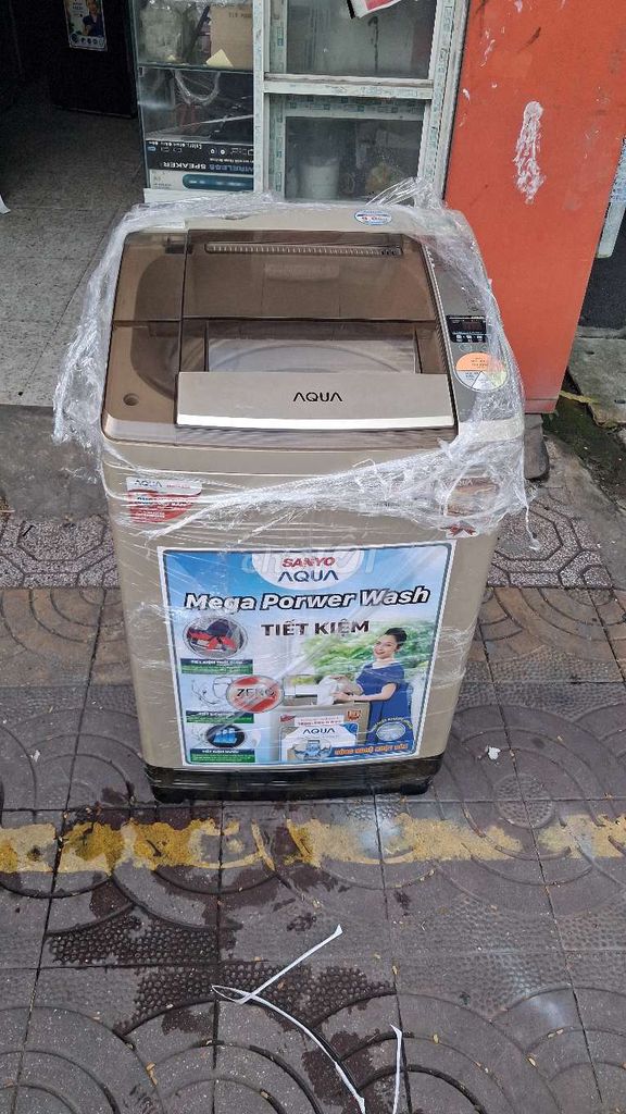 Máy giặt Aqua 9kg cửa trên Nâu. Mua bán Máy giặt tại Thành phố Dĩ An Bình Dương được đăng bởi thanh hương hình 1