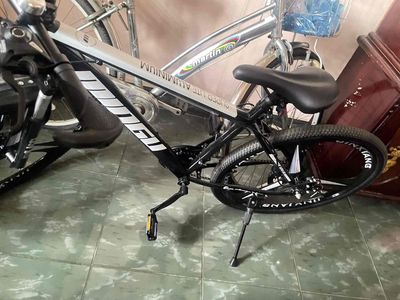 xe đạp thể thao Mingu đen trắng 26 inch