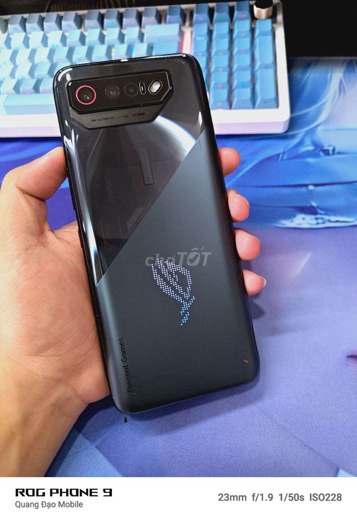 Rogphone 7 bản 12-256 màu đen ngoại hình 98%. Mua bán Điện thoại tại Quận Hà Đông Hà Nội được đăng bởi Đạo Nguyễn hình 1