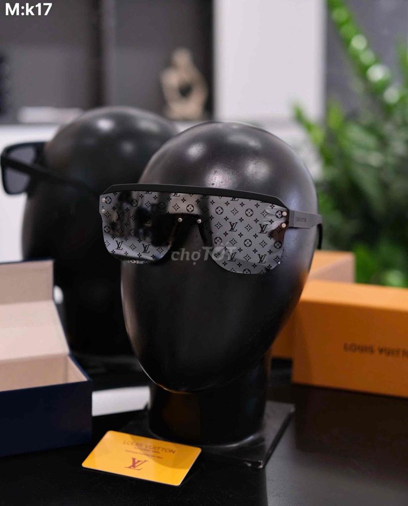 Kính Nam LV Cao Cấp. Mua bán Phụ kiện thời trang khác tại Quận Bình Tân Tp Hồ Chí Minh được đăng bởi Trúc Phương hình 1