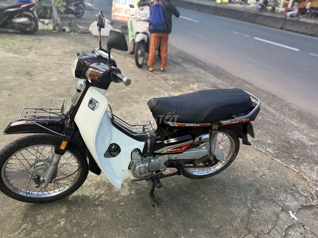 Dream Hàn Quốc , xe đẹp , máy cực êm ngon. Mua bán Xe máy tại Huyện Trảng Bom Đồng Nai được đăng bởi Trần đình trung  hình 4