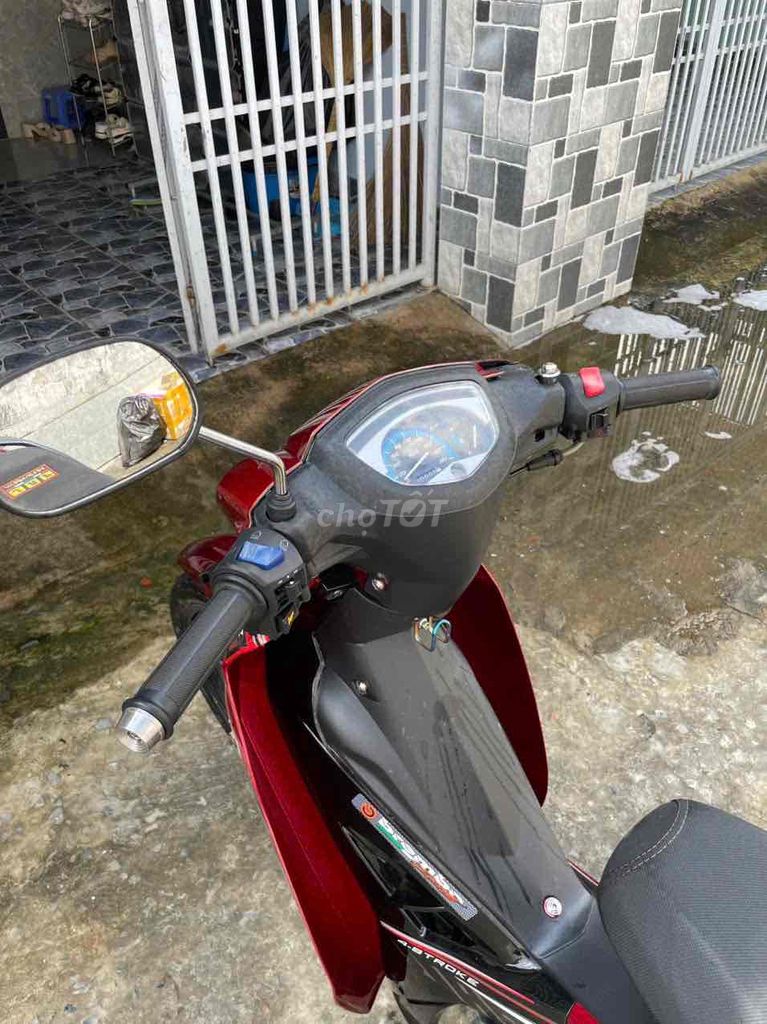 ban xe 50 mà máy làm lại 110. Mua bán Xe máy tại Thị xã Gò Công Tiền Giang được đăng bởi Kim tiến  hình 3