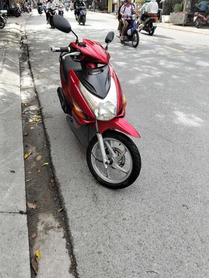 Honda Click màu Đỏ. Mua bán Xe máy tại Quận 12 Tp Hồ Chí Minh được đăng bởi Tien Dinh