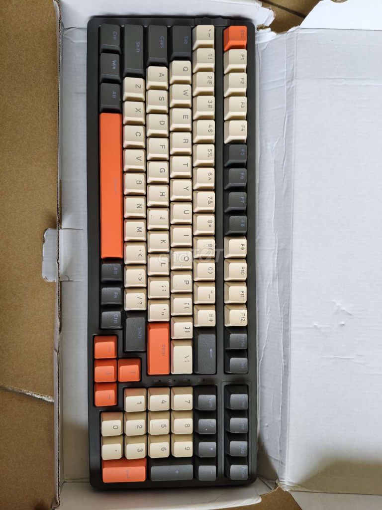 Bàn phím cơ FreeWolf K8 100 phím. Mua bán Phụ kiện (Màn hình, Chuột...) tại Quận 10 Tp Hồ Chí Minh được đăng bởi Kelvin hình 1