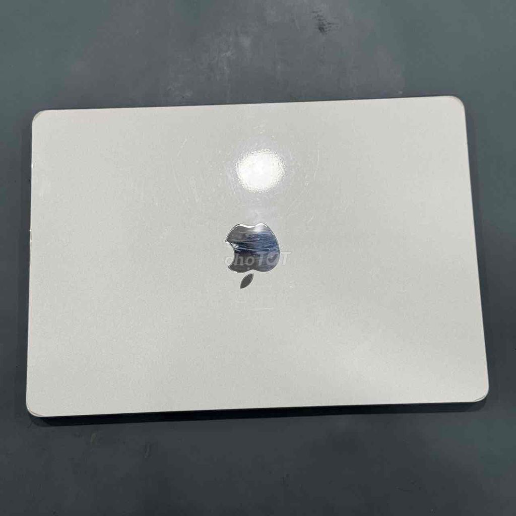 MacBook Air M2 13 inch 16GB/256GB Pin 100 đẹp 99. Mua bán Laptop tại Quận 5 Tp Hồ Chí Minh được đăng bởi Phan Thế Phong  hình 1