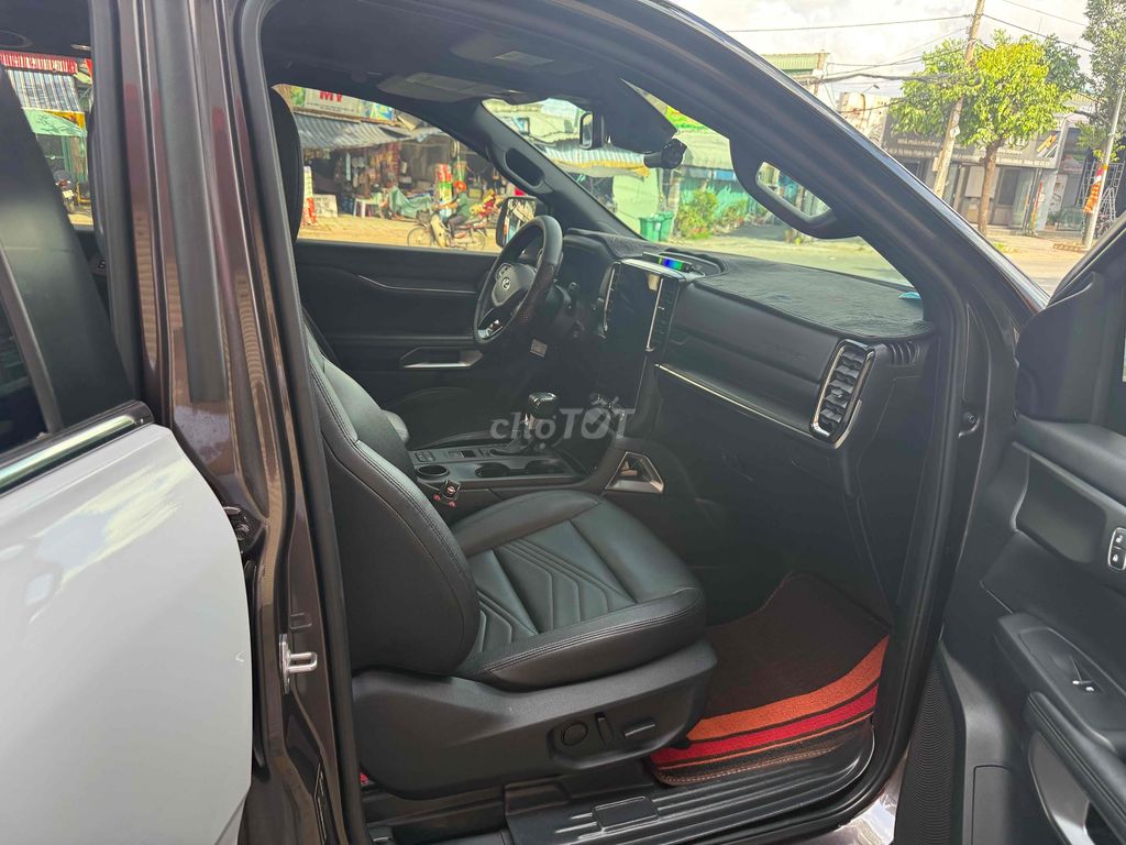 Everest mode2023  Titanium 2.0L AT 4x2 - 36000 km. Mua bán Ô tô tại Quận 12 Tp Hồ Chí Minh được đăng bởi Văn Bình hình 7