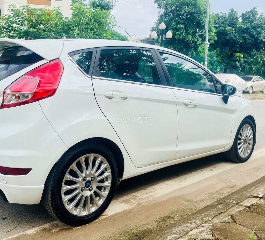 Ford Fiesta 2014 Số tự động, 1.0 Turbo Ecoboost. Mua bán Ô tô tại Quận Hà Đông Hà Nội được đăng bởi A sự hình 3