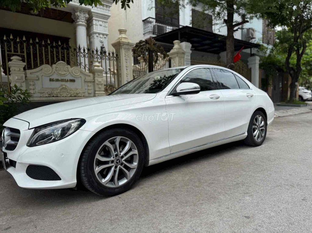 Mercedes Benz C Class 2018 C200 - 60000 km. Mua bán Ô tô tại Quận Ngô Quyền Hải Phòng được đăng bởi thức híp hình 3