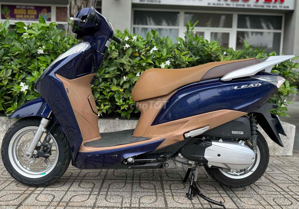 lead 125/2015 CẦM ĐỒ THANH LÝ ĐẸP KEN NGUYÊN ZIN. Mua bán Xe máy tại Thành phố Thủ Đức Tp Hồ Chí Minh được đăng bởi  xe máy HOÀNG THỊNH Thủ Đức  hình 6