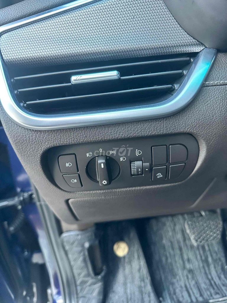 VinFast Lux SA2.0 2019 - 70000 km. Mua bán Ô tô tại Quận Cẩm Lệ Đà Nẵng được đăng bởi Nguyễn Duy hình 15