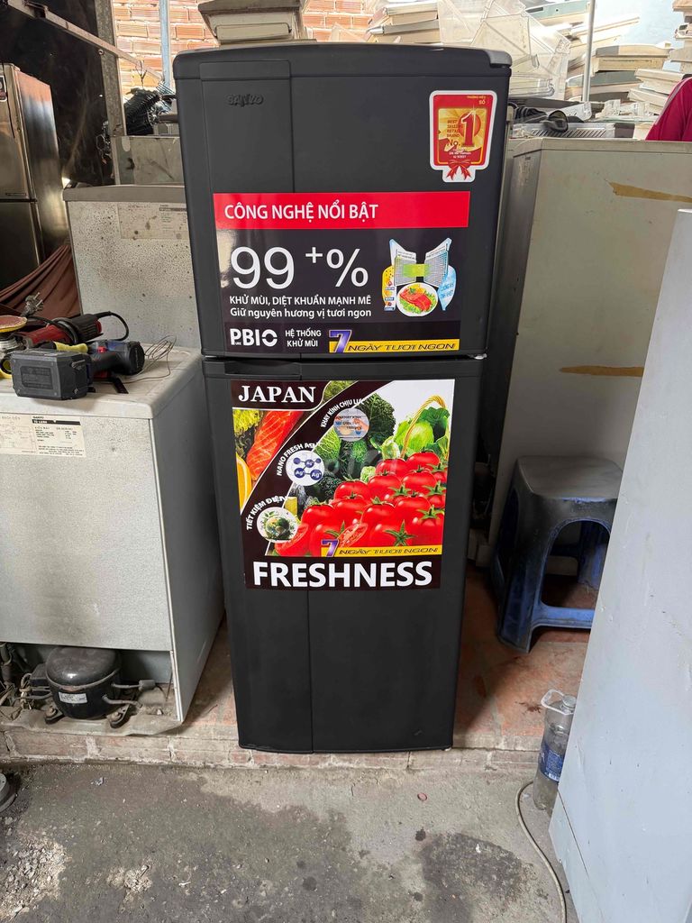 sanyo 140l 1tr2 máy móc zin làm đá ok bh 3 tháng. Mua bán Tủ lạnh tại Thành phố Thủ Đức Tp Hồ Chí Minh được đăng bởi đỗ thị mai  hình 1