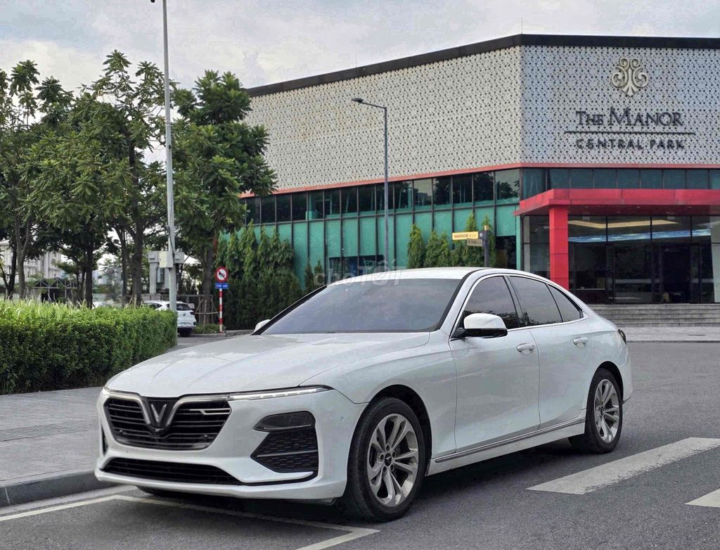VinFast Lux A2.0 2019 Plus 2.0 AT - 65000 km. Mua bán Ô tô tại Quận Thanh Xuân Hà Nội được đăng bởi Cường Auto 266 hình 1