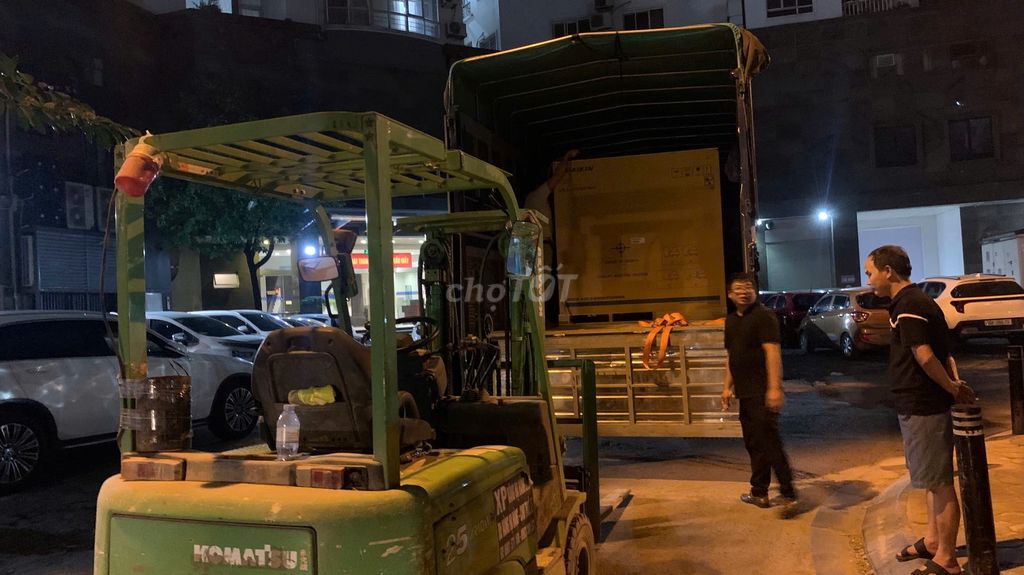 DỊCH VỤ CHO THUÊ XE NÂNG HẠ HÀNG HÓA TẠI HÀ NỘI. Dịch vụ tại Huyện Gia Lâm Hà Nội được đăng bởi Xuân Phương hình 1