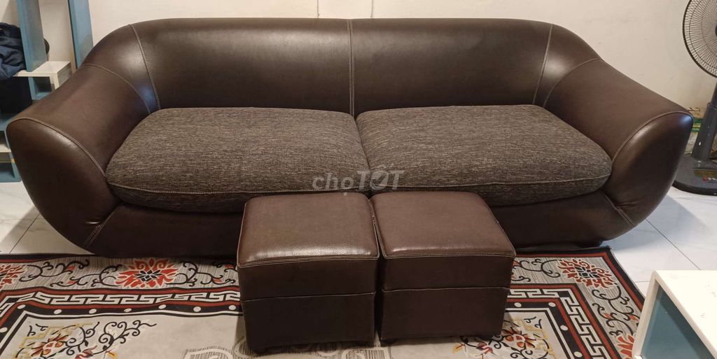 Ghế sofa 2 chỗ ngồi Da, Vải. Mua bán Bàn ghế tại Quận Tây Hồ Hà Nội được đăng bởi Đông Hải hình 1
