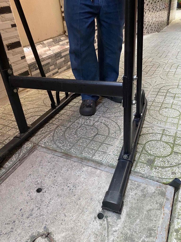 Xà đơn sắt sơn tĩnh điện