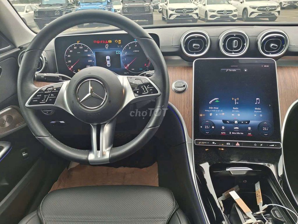 E cần bán Mercedes-Benz C200 Plus V1 sx 2023. Mua bán Ô tô tại Quận Tây Hồ Hà Nội được đăng bởi NGUYỄN TẢO hình 3