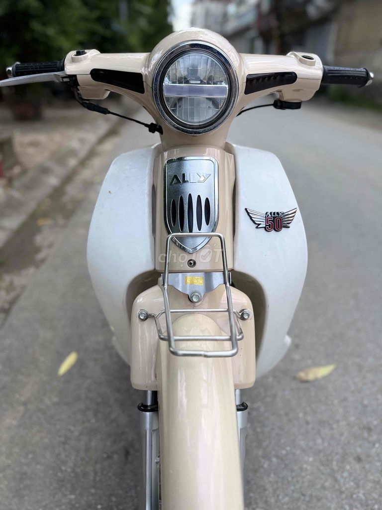 Thanh lý cúp 50cc học sinh không  cần bằng lái. Mua bán Xe máy tại Quận Bắc Từ Liêm Hà Nội được đăng bởi Hữu Nhuận hình 5