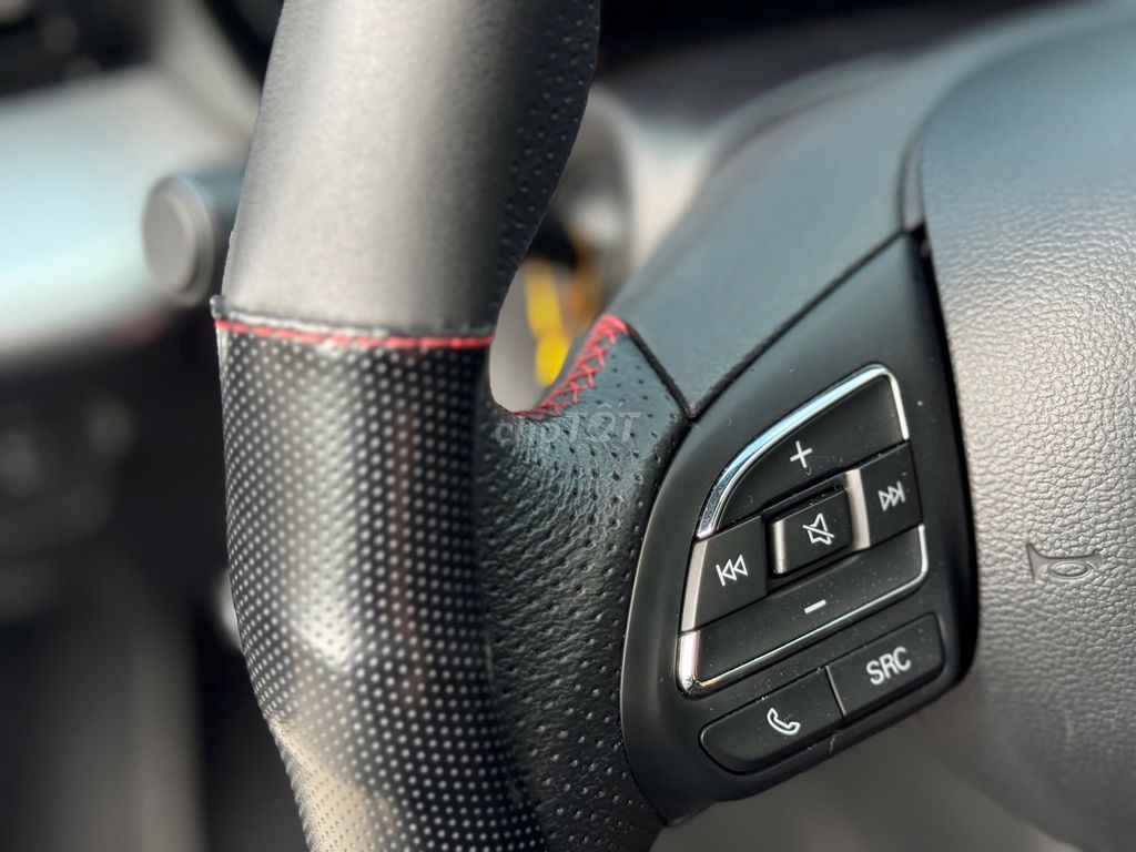 Carpla Cần Thơ mới về siêu phẩm. Mua bán Ô tô tại Quận Ninh Kiều Cần Thơ được đăng bởi Ngọc Carpla Cần Thơ Chuyên mua bán ô tô qua sử dụng hình 15