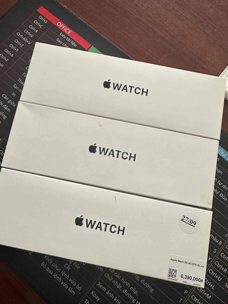 Apple Watch S8 45m chưa khui chưa kít bh 12 tháng