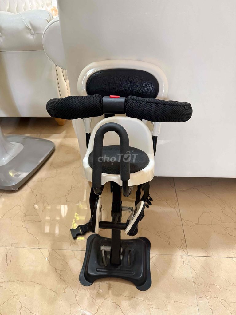 Ghế ngồi xe ga Trắng, Đen Nhựa, Kim loại. Mua bán Mẹ và bé tại Quận Cẩm Lệ Đà Nẵng được đăng bởi Ms Trang hình 1