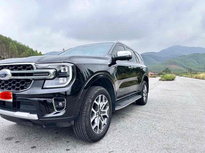 Chính chủ mua từ mới cần bán ev titanium 4x4 2024. Mua bán Ô tô tại Huyện Lục Nam Bắc Giang được đăng bởi Quyen Sang
