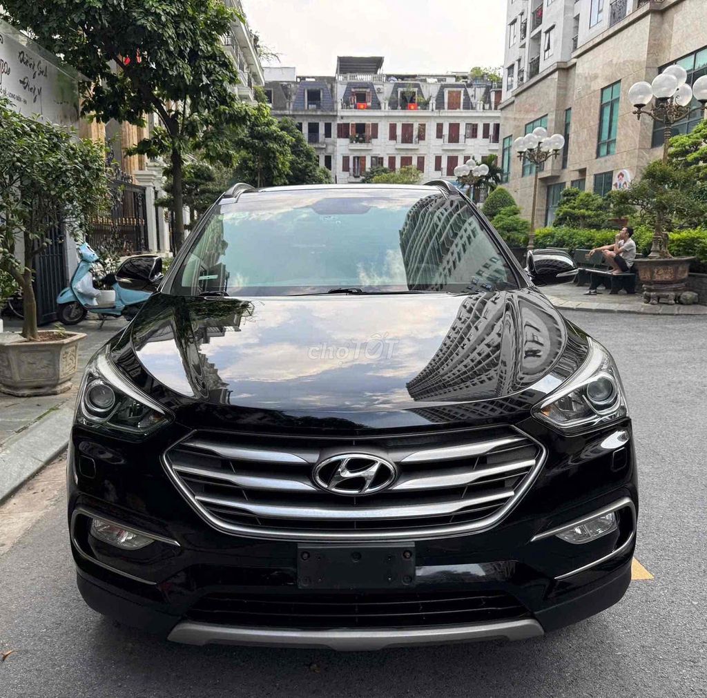 Hyundai Santa Fe 2017 2.4 AT 4 WD - 80000 km. Mua bán Ô tô tại Quận Long Biên Hà Nội được đăng bởi Bùi Đình Thông hình 1