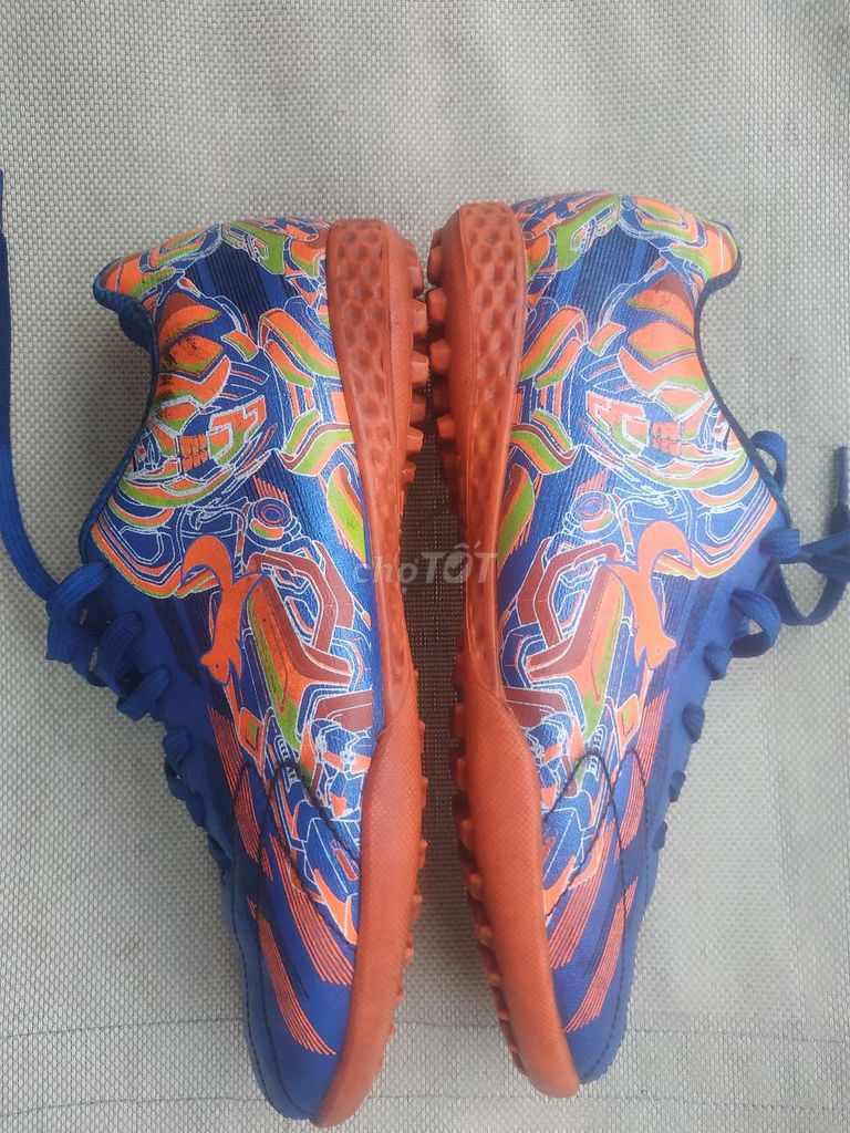 Giày bóng đá Zocker Nam size 37. Mua bán Đồ thể thao, Dã ngoại tại Quận Hà Đông Hà Nội được đăng bởi Lê quân hình 1