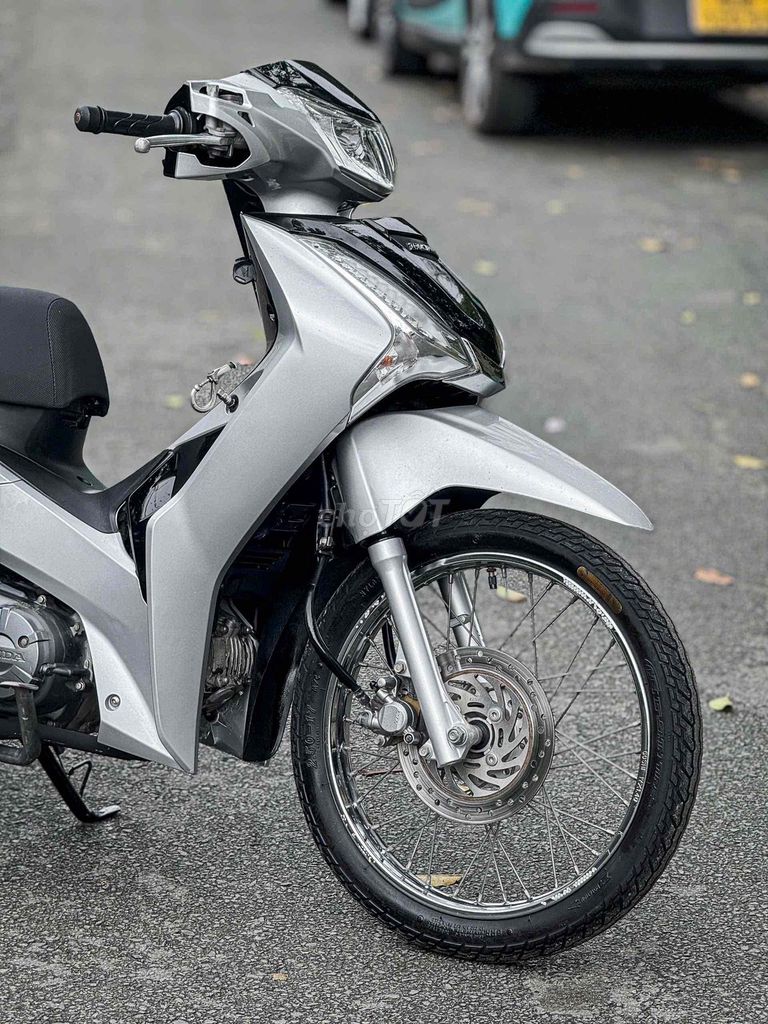 futuer 2022 bstp may zin xe đẹp nợ xấu trả 50% ạ. Mua bán Xe máy tại Quận Bình Tân Tp Hồ Chí Minh được đăng bởi Xe Máy Qúy Le hình 3