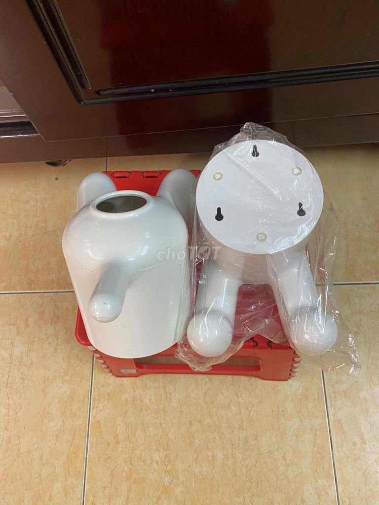 Ống đựng giấy Propaganda Thái Lan. Mua bán Thiết bị vệ sinh, nhà tắm tại Quận 5 Tp Hồ Chí Minh được đăng bởi Thuần hình 1