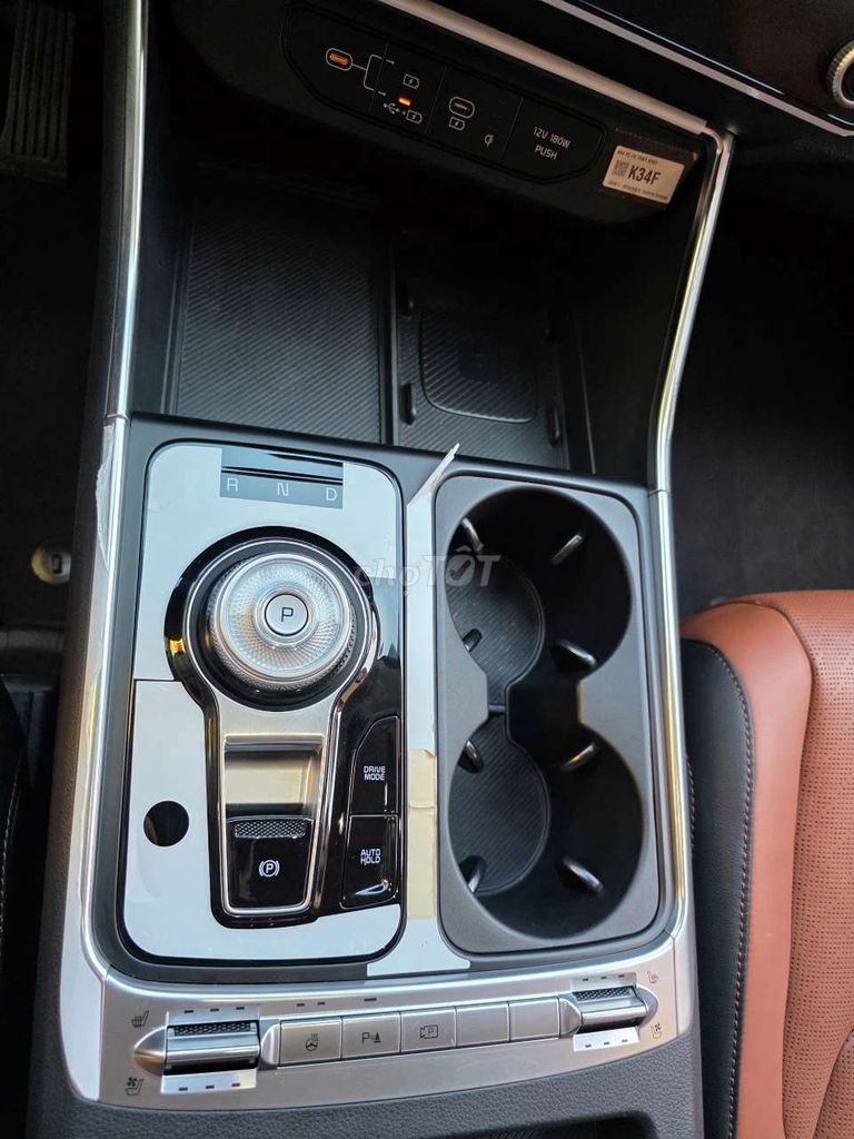 Kia Carnival 2024 Signature 2.2D,màu đỏ,26.000 km. Mua bán Ô tô tại Quận Bình Tân Tp Hồ Chí Minh được đăng bởi Son Do hình 12