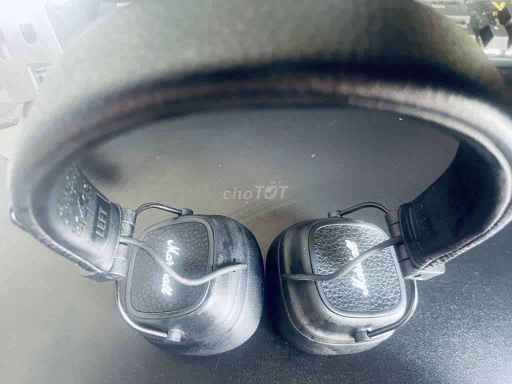 Tai nghe Marshall màu Đen. Mua bán Tivi, Âm thanh tại Thành phố Mỹ Tho Tiền Giang được đăng bởi Hoàng Nguyễn hình 1