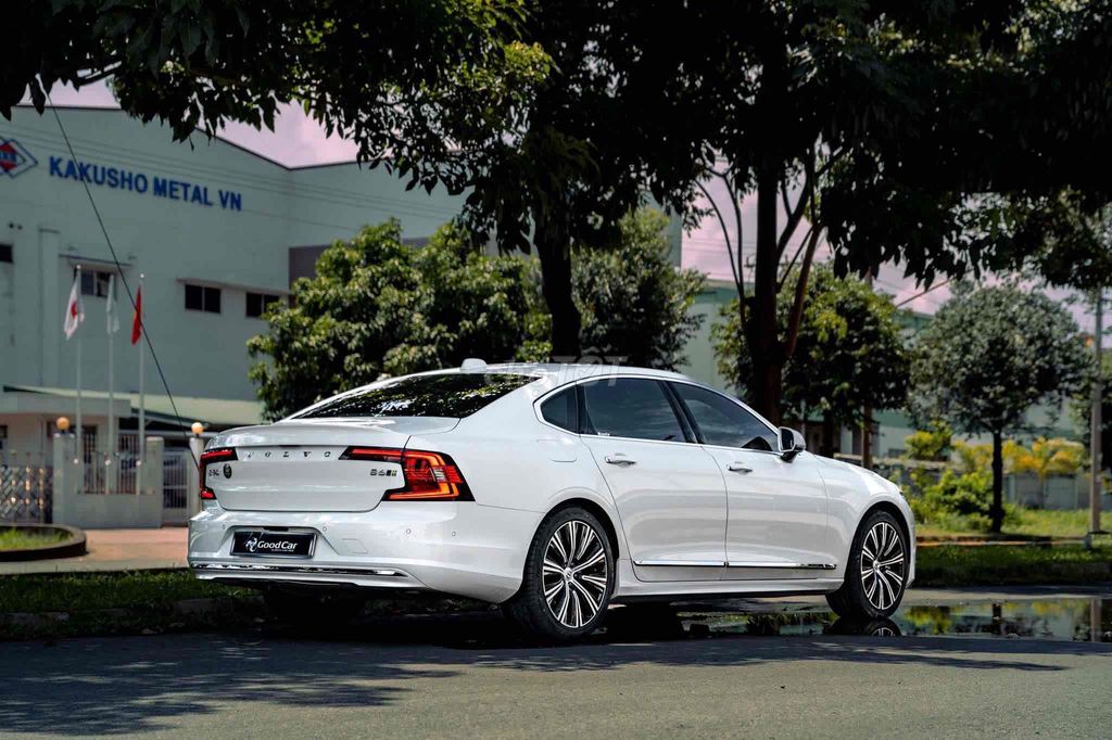 Volvo S90 2022 LWB Ultimate B6 AWD - Bank 90%. Mua bán Ô tô tại Quận 7 Tp Hồ Chí Minh được đăng bởi PHÁT ĐẠT LUXURY CAR hình 3