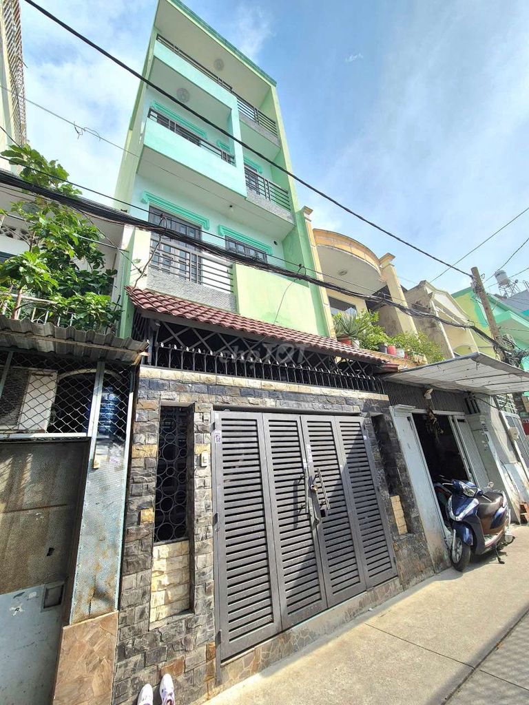 Bán nhà hẻm xe hơi 4 tấm Giá 6,5 tỷ. Mua bán nhà ở tại Quận Tân Phú Tp Hồ Chí Minh được đăng bởi Nguyễn Hoàng hình 2