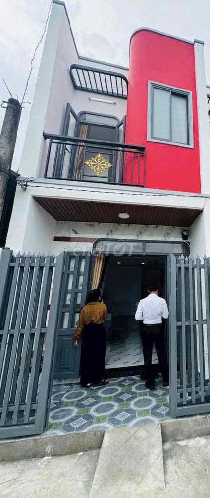 nhà mới chưa ở kẹt tiền bán gấp trong tháng