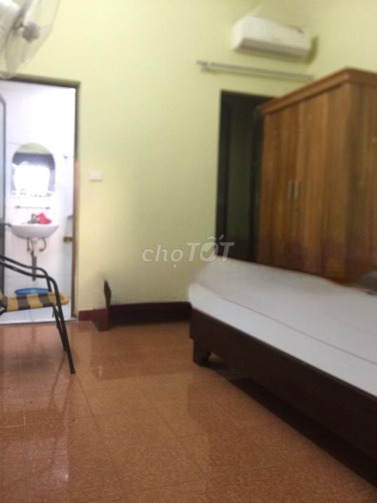 Cho thuê phòng trọ 20m2 đủ đồ, Hai Bà Trưng, Hà Nội