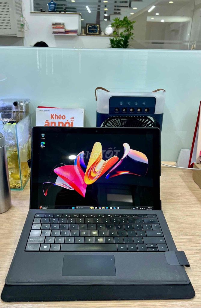 Microsoft Surface Pro6 zin +bd bàn phím+ but+remto. Mua bán Máy tính bảng tại Quận 12 Tp Hồ Chí Minh được đăng bởi Chi trang hình 1