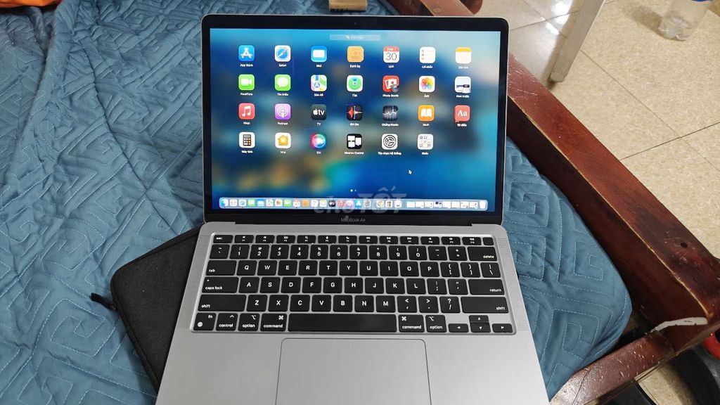 Apple MacBook Air M1 Bạc Retina. Mua bán Laptop tại Quận Nam Từ Liêm Hà Nội được đăng bởi Cháng A Cháng hình 1