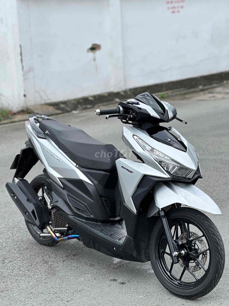 Honda Vario 125 2017 Bạc 30000 km. Mua bán Xe máy tại Quận Bình Tân Tp Hồ Chí Minh được đăng bởi NMT hình 1