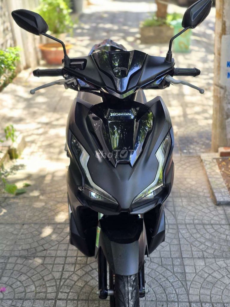 Honda Air Blade 4V 2023 Матовый черный спорт