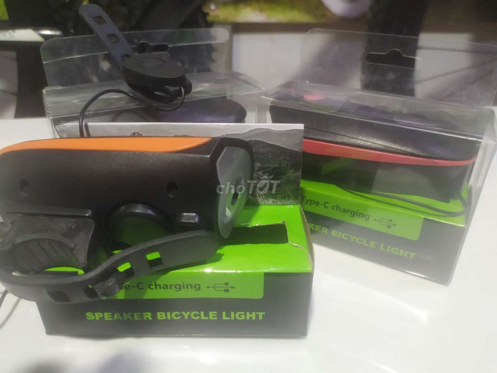 Đèn còi xe đạp 3 màu Đen, Cảm và đỏ. Mua bán Phụ tùng xe tại Quận 7 Tp Hồ Chí Minh được đăng bởi 12Bike hình 3