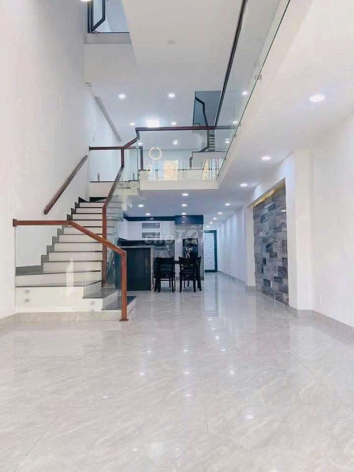 Аренда · 4 комн. · 90 м² · Quận Hải Châu, ул. Đường Tiên Sơn 17