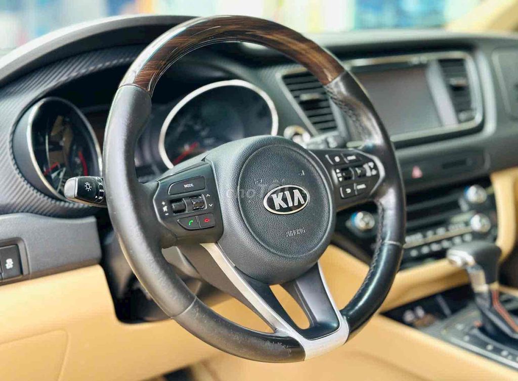 Kia Sedona 2018 2.2 DATH - 142000 km. Mua bán Ô tô tại Quận 12 Tp Hồ Chí Minh được đăng bởi Phong hình 6