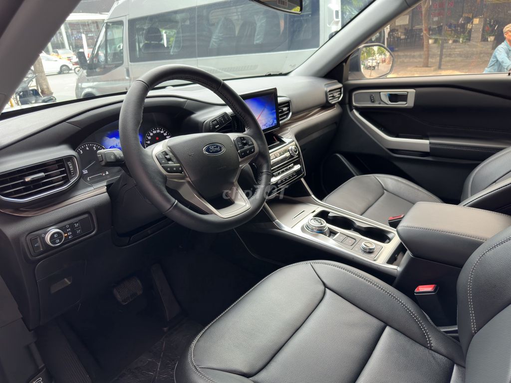 Ford Explorer 2021, bảo hành 2026, hỗ trợ vay 75%. Mua bán Ô tô tại Quận Tân Phú Tp Hồ Chí Minh được đăng bởi Đức hình 5