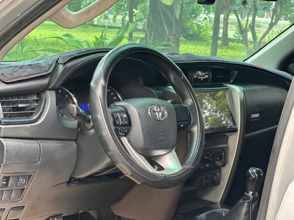 FORTUNER 2018 SỐ SÀN MÁY DẦU NHẬP KHẨU GIÁ CỰC Rẻ. Mua bán Ô tô tại Quận 7 Tp Hồ Chí Minh được đăng bởi USED CARS TRUNG KIÊN hình 13