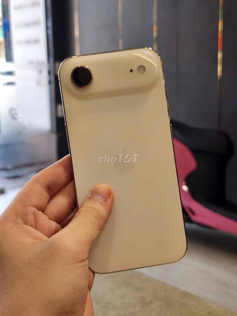 Apple iPhone Air 256GB Vàng Gold Zp/a CBH 01/2027. Mua bán Điện thoại tại Quận 8 Tp Hồ Chí Minh được đăng bởi TRƯỜNG MOBILE  hình 1