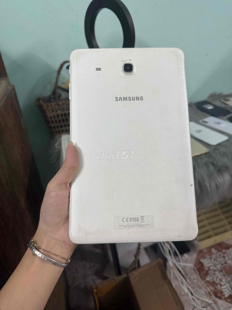 Samsung Tab E, 8GB, sim sóng ok. Mua bán Máy tính bảng tại Thành phố Thủ Dầu Một Bình Dương được đăng bởi Phước Mobile hình 1