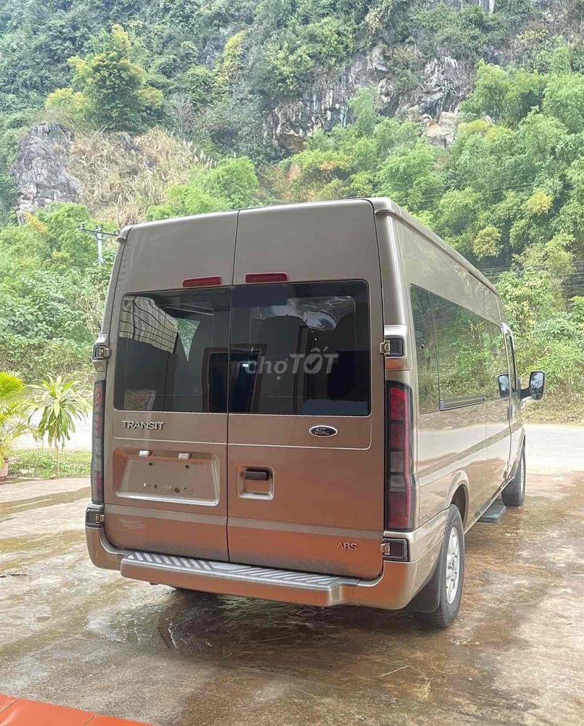 Ford Transit, xe đẹp, giá thương lượng