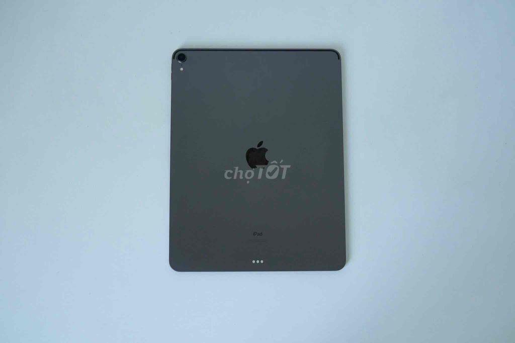 Apple iPad Pro 12.9 Gen 3 256GB Xám WiFi. Mua bán Máy tính bảng tại Quận 3 Tp Hồ Chí Minh được đăng bởi Hoàng Dũng hình 1