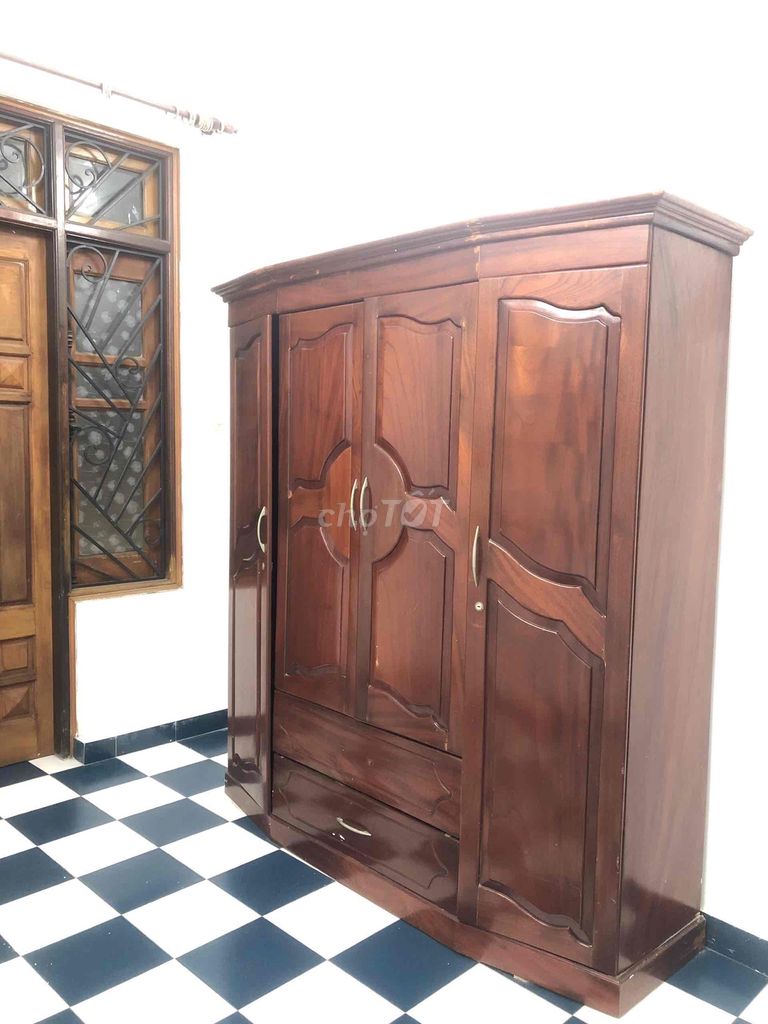 Tủ quần áo gỗ thịt 180x56x203cm. Mua bán Tủ, kệ gia đình tại Quận Hoàn Kiếm Hà Nội được đăng bởi Tuệ Văn Đặng hình 1